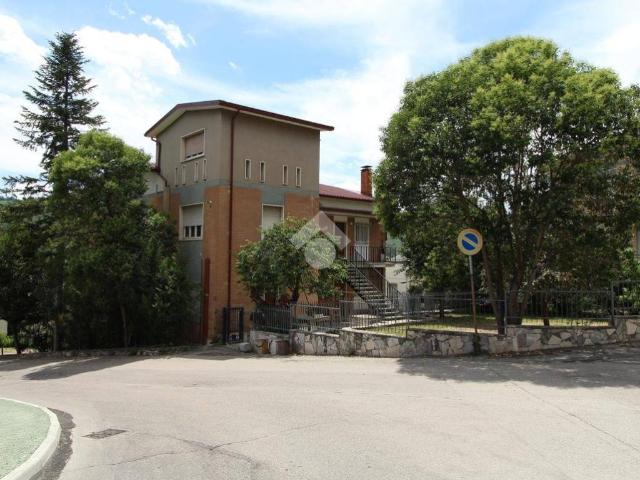 Palazzo / Stabile in vendita a Teramo TE