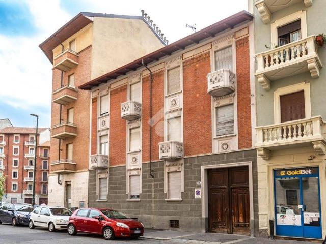 Palazzo / Stabile in vendita a Torino TO