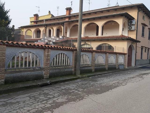 Palazzo / Stabile in vendita a Torre de' Picenardi CR