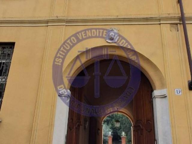 Palazzo / Stabile in vendita a Tortona AL