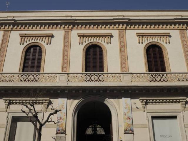 Palazzo / Stabile in vendita a Trani BT
