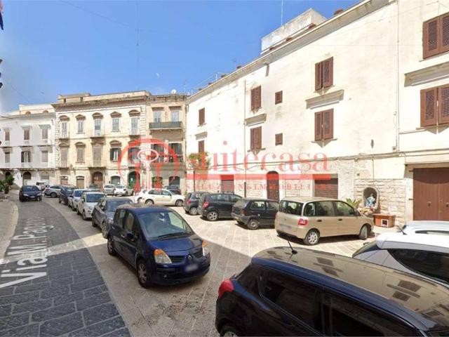 Palazzo / Stabile in vendita a Trani BT