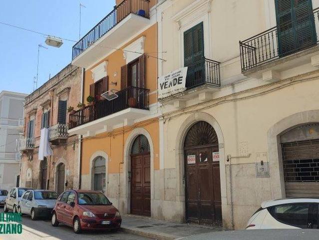 Palazzo / Stabile in vendita a Trani BT