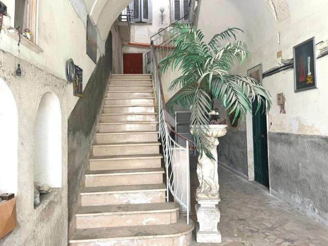 Palazzo / Stabile in vendita a Trani BT