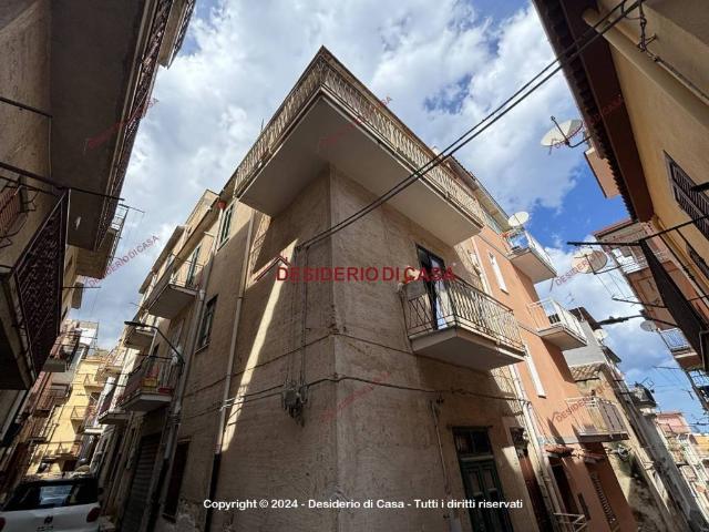 Palazzo / Stabile in vendita a Trabia PA