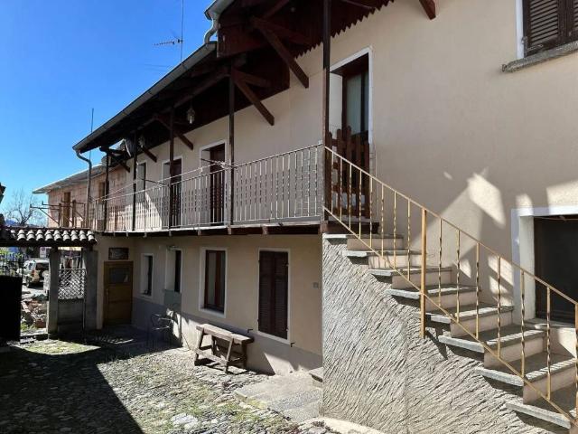 Palazzo / Stabile in vendita a Trarego Viggiona VB