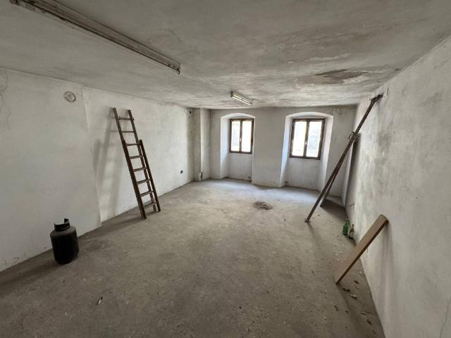 Palazzo / Stabile in vendita a Trento TN