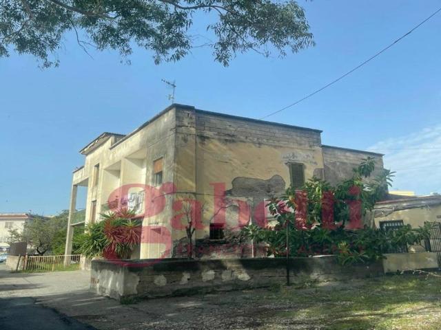 Palazzo / Stabile in vendita a Trecase NA