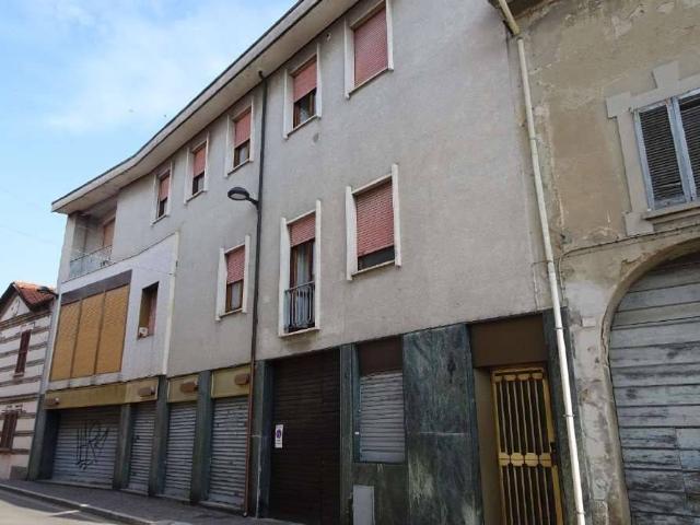 Palazzo / Stabile in vendita a Trezzo sull'Adda MI