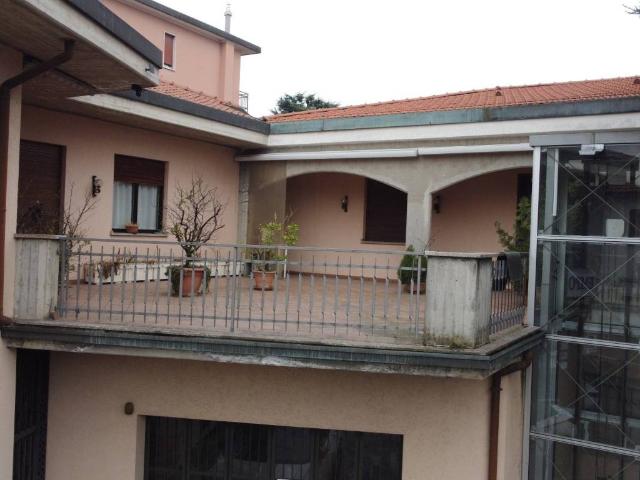 Palazzo / Stabile in vendita a Trezzo sull'Adda MI