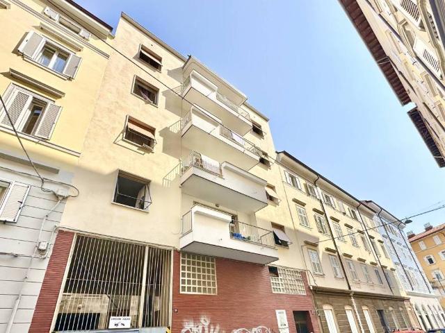 Palazzo / Stabile in vendita a Trieste TS