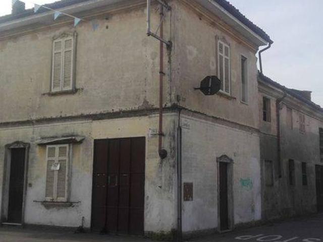 Palazzo / Stabile in vendita a Tromello PV