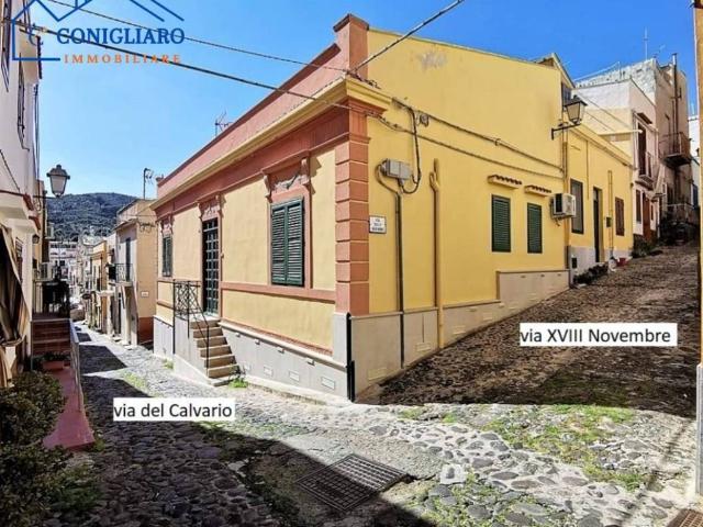 Palazzo / Stabile in vendita a Ustica PA