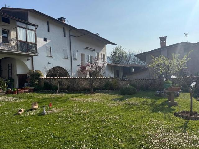 Palazzo / Stabile in vendita a Vallio Terme BS