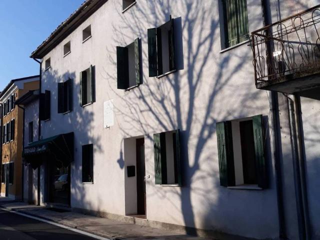 Palazzo / Stabile in vendita a Vazzola TV