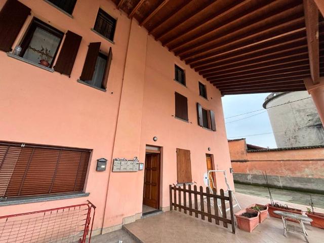 Palazzo / Stabile in vendita a Verolanuova BS