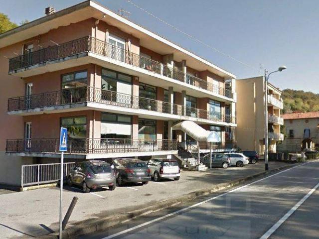 Palazzo / Stabile in vendita a Verbania VB