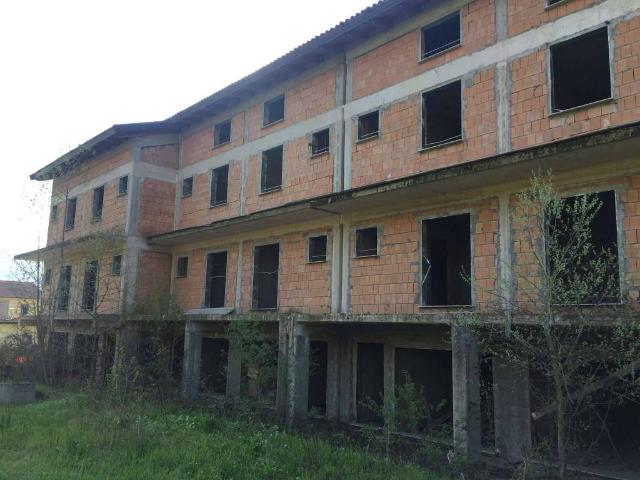 Palazzo / Stabile in vendita a Vergato BO