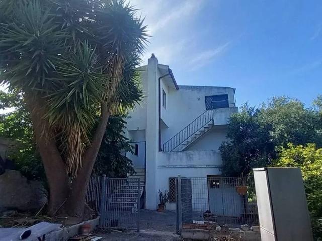 Palazzo / Stabile in vendita a Vico del Gargano FG