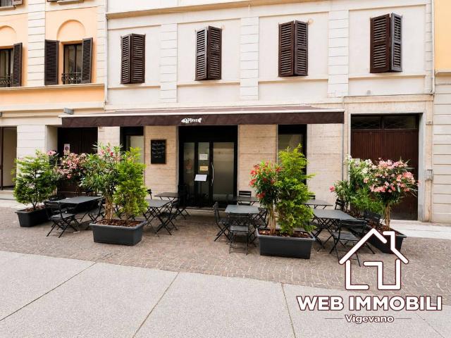 Palazzo / Stabile in vendita a Vigevano PV