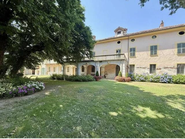 Palazzo / Stabile in vendita a Villanova Solaro CN