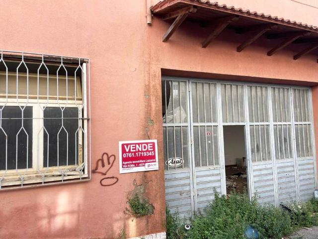 Palazzo / Stabile in vendita a Viterbo VT