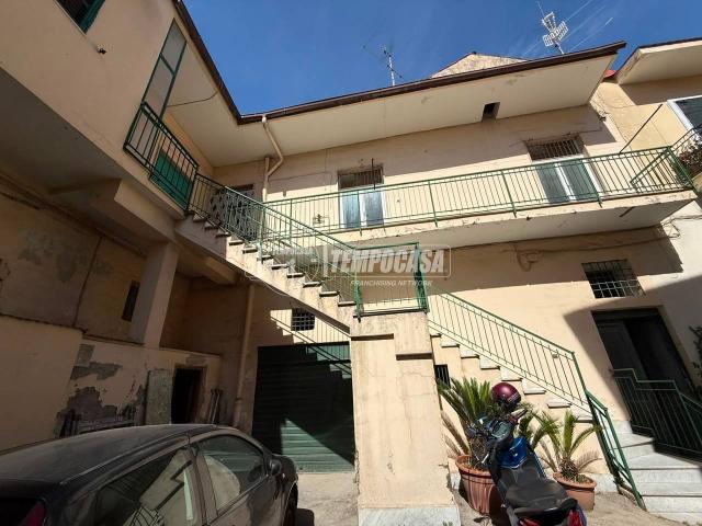 Palazzo storico in vendita a Giugliano In Campania