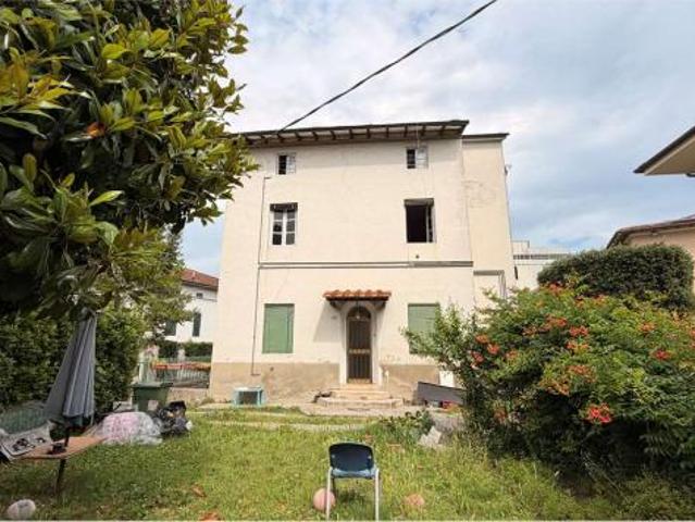 Palazzo San Marco PER INVESTIMENTO Palazzo di 3 appartamenti