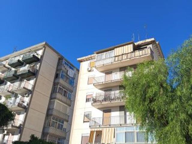 palermo, quartiere giafar, quadrivani