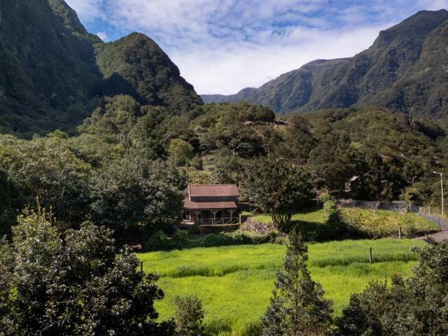Palheiro | Chão da Ribeira com 1657m2