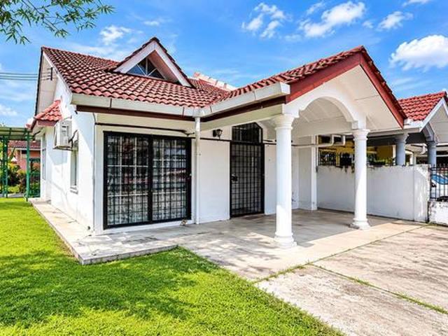 PALING MURAH CORNER LOT 1 Storey Seksyen 5 Bandar Baru Bangi