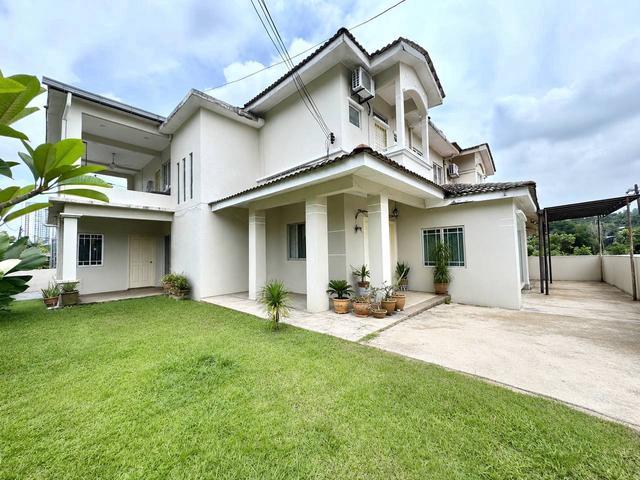 PALING MURAH CORNER LOT 2 Storey Taman Equine Seri Kembangan