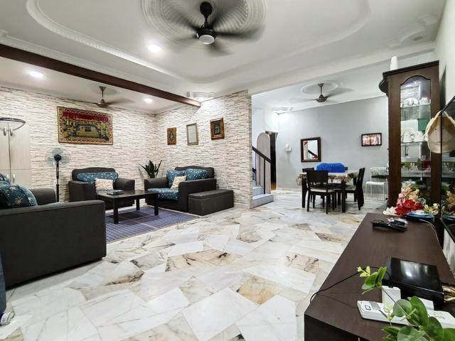 PALING MURAH SIAP RENOVATED2 Storey Terrace Taman Rakan Cheras