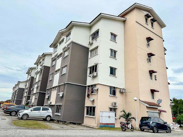PALING MURAH Rose Apartment Saujana Utama Sungai Buloh