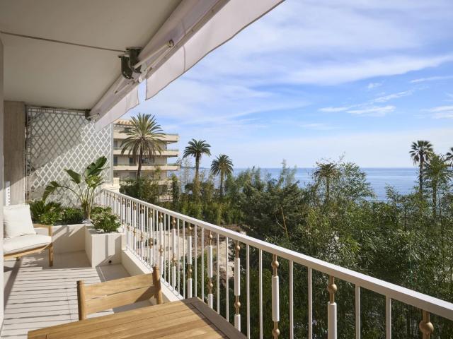 Palm Beach Appartement 4P 101m² Cannes