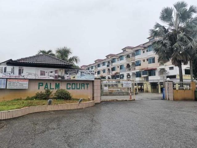 Palm court apartment for sale in city center