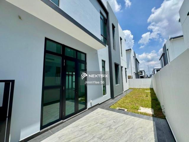 Palm Court Bandar Putra Kulai Double Storey Terrace House