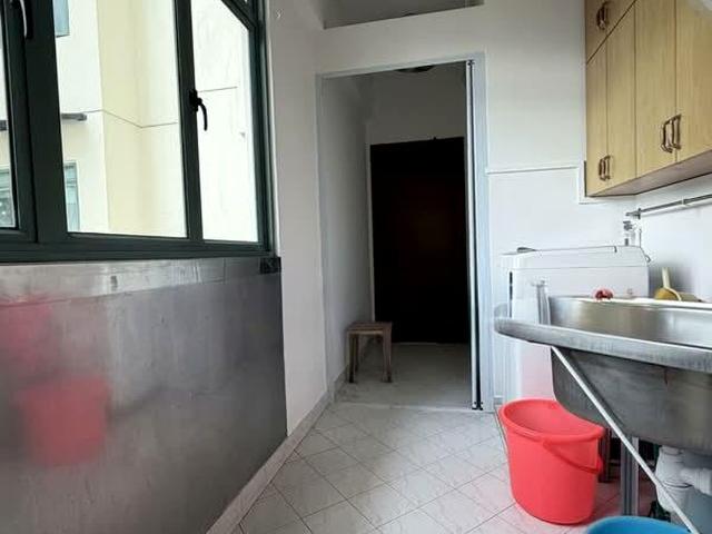 Palm Gardens D23, Condominium