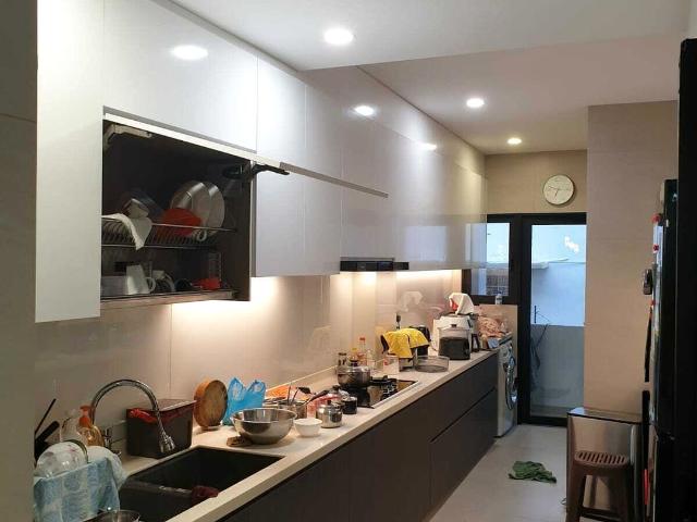 Palm Grove Avenue D19, Terrace