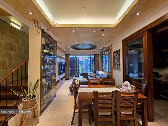 Palm Grove Condominium D19, Condominium