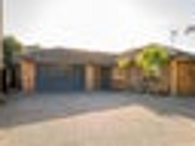 Beachside Lifestyle, Exceptional Opportunity