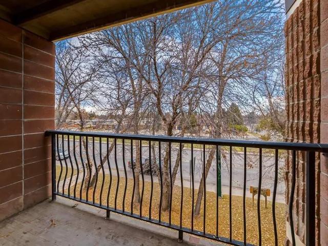 Palm Road Apartments 2 Bedroom Apartment for Rent at 3210 20 Ave S, Lethbridge, AB T1K 4A9 Redwood