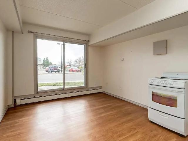 Palm Road Apartments 2 Bedroom Apartment for Rent at 3210 20 Ave S, Lethbridge, AB T1K 4A9 Redwood