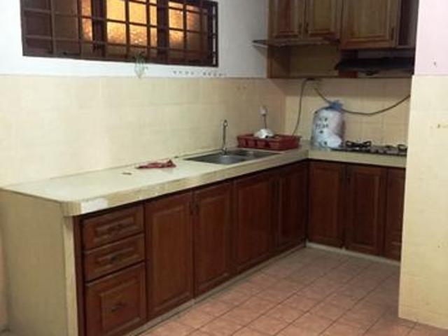 Palm Spring Damansara Block F Low floor Pool view