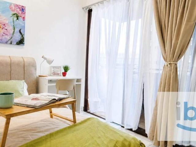 Palm Spring Kota Dsara | Co Living Balcony Room for Rent | Female Only