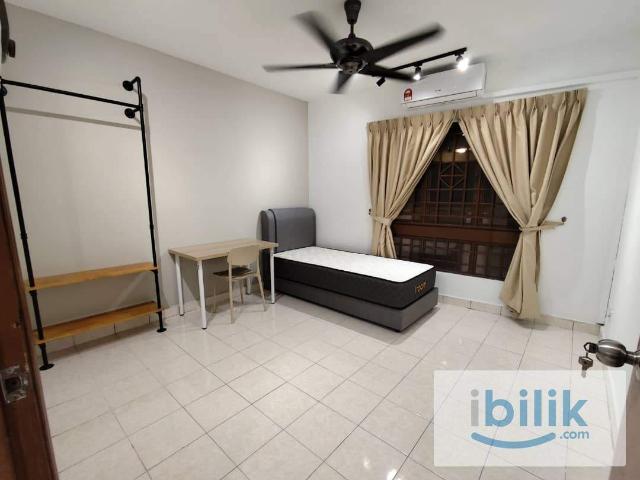 Palm Spring medium room