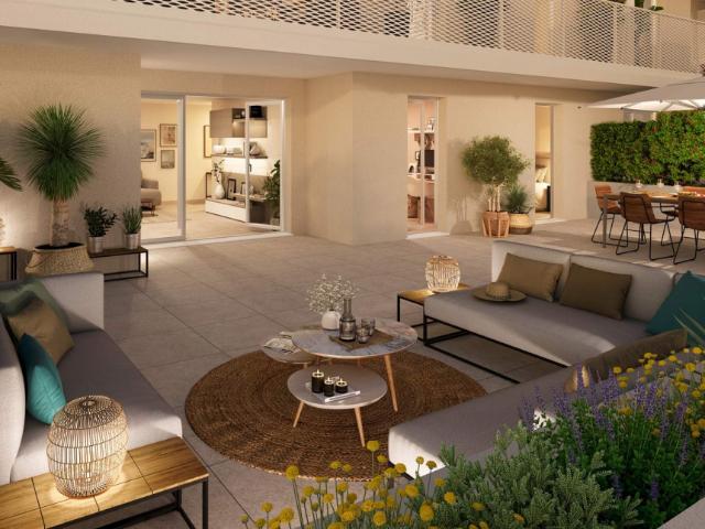 Palm Square 06700