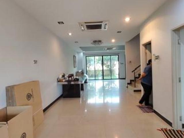 Palm Villa Gated Guarded Raja Uda