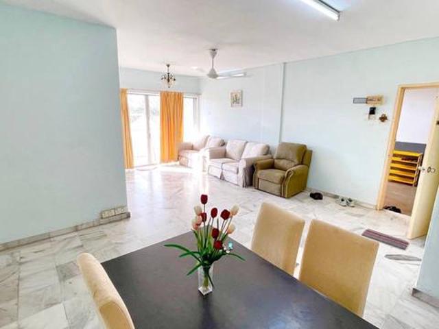 Palm Ville Apartment Taman Kinrara Puchong Selangor