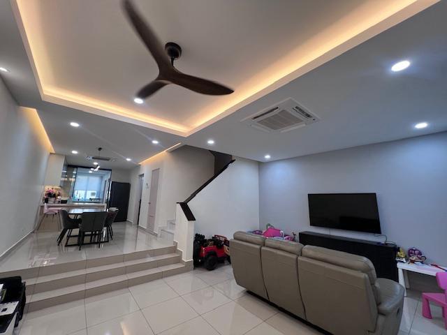 Palm Walk 3 Fully Renovated House